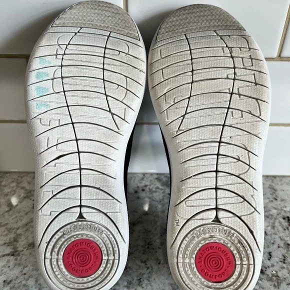 Womens Fitflop Sneakers Lace Up Valentia Metallic Black Shoes AB4-001 - Picture 12 of 13